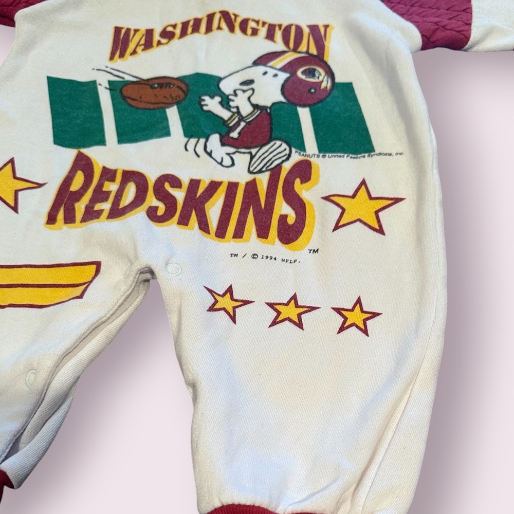 Vintage 1994 NFL Peanuts Snoopy Washington Redskins One Piece Sz 6-9 Months - Picture 3 of 11